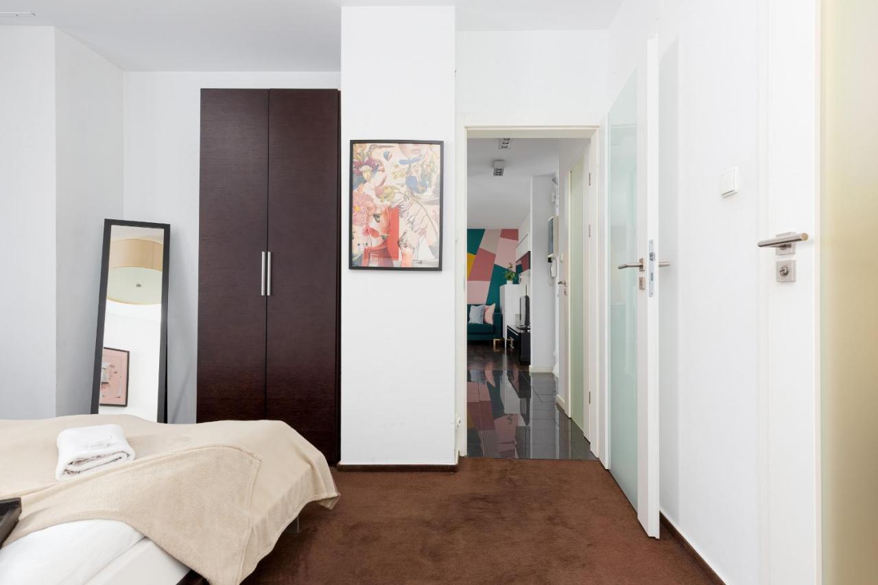 Residence On Wspolna Str. Apartment Warsaw By Renters Exterior photo