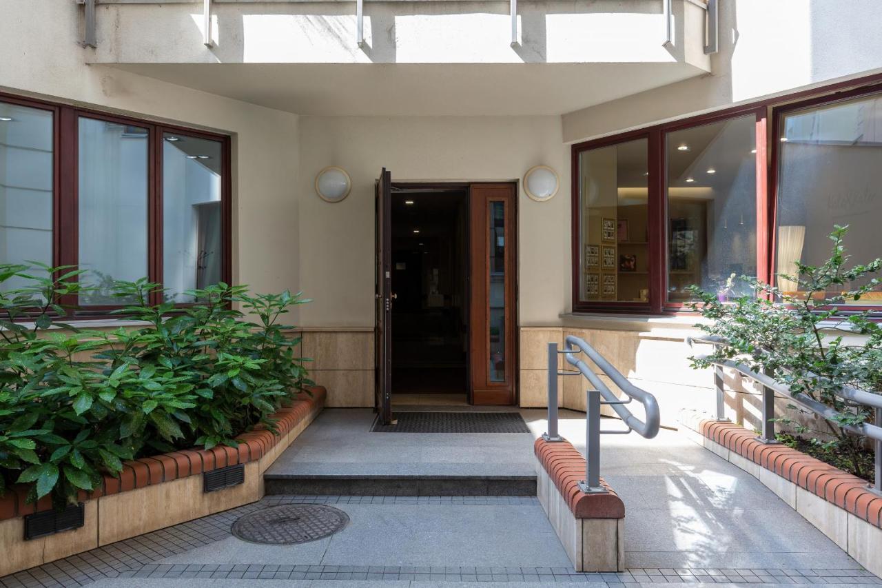 Residence On Wspolna Str. Apartment Warsaw By Renters Exterior photo